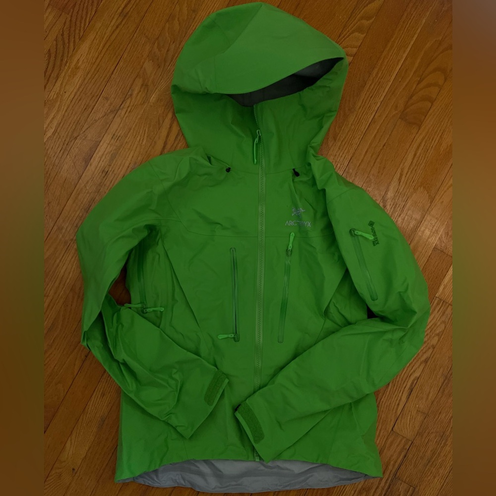 Arc’teryx Alpha SV